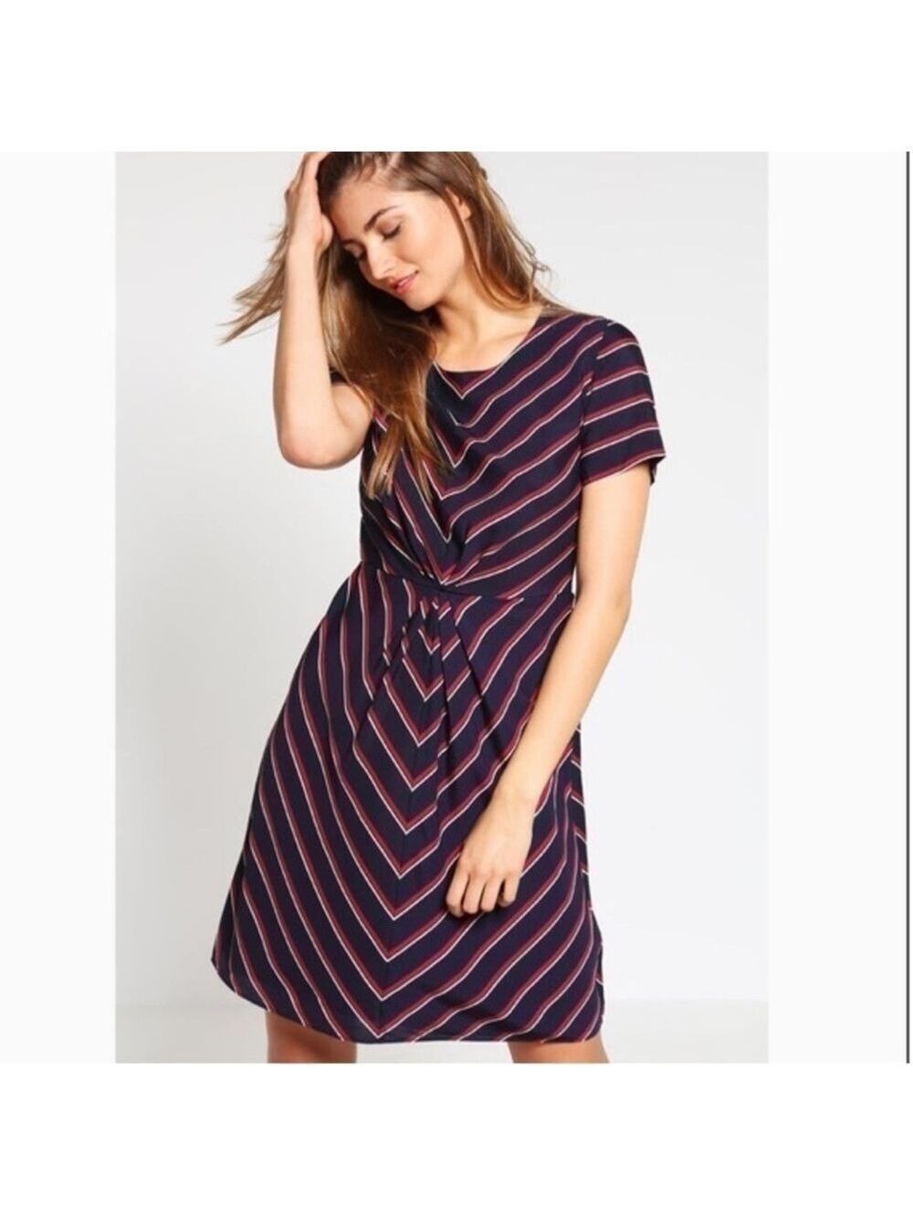 Banana Republic Short Sleeves Chevron Striped Pleated Dress Size 4